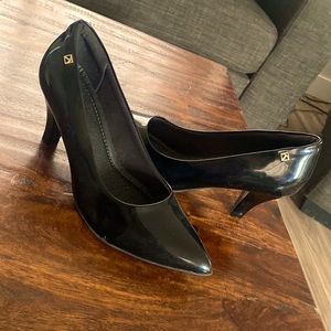 Black Piccadilly Heels